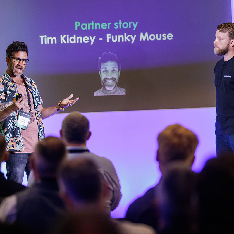 emea-event-funky-mouse-presentation.jpg